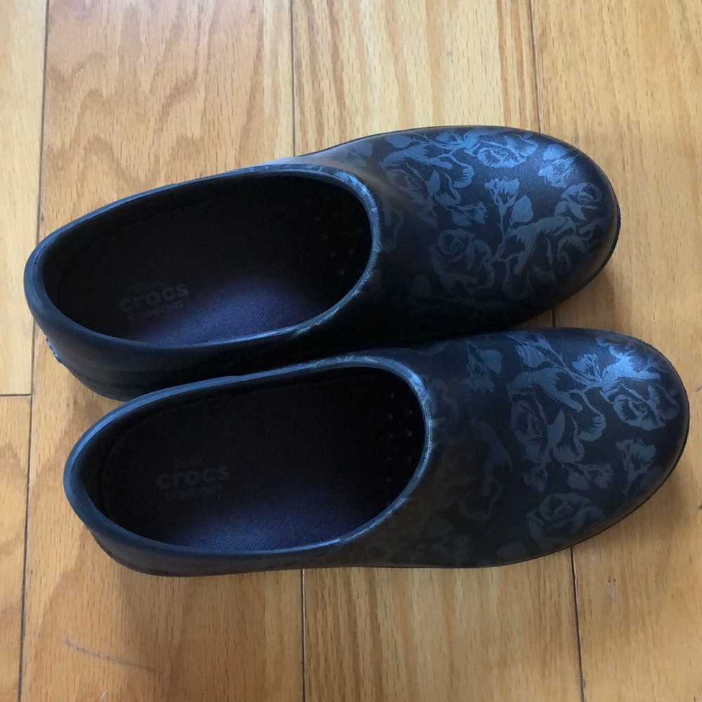 Womens croc clogs